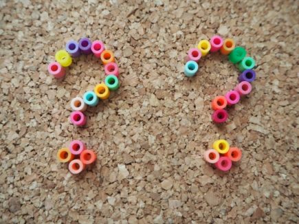 属性と信用情報の2点がカードローン審査の柱?